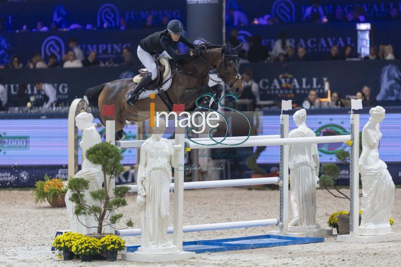 Andersson Petronella (SWE) riding Olympke van-t Merelsnest_Verona_20241109_SS358538.jpg